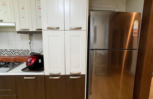 Jisan-dong Apartment | Scenic Lake View Apartment - Just 5 Minutes from Su-seong Station!
