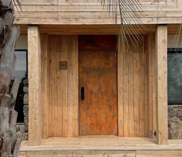 Seongsan Apartment | Exceptional Yonguk House: 4-Star Stay with Hot Tub Access