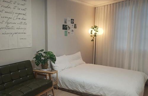 Busan Villa | Family-Friendly Stay Near Nampo-dong and Jagalchi Market