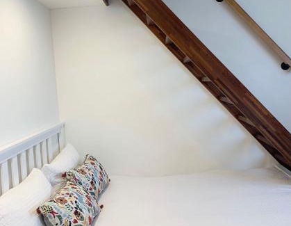 Jocheon House | Relaxing 4-Bed House near Hamdeok Beach with Ocean Views