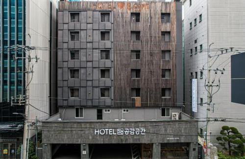 Jungang-dong Hotel | Discover Comfort at Bcent Hotel: Family-Friendly Amenities