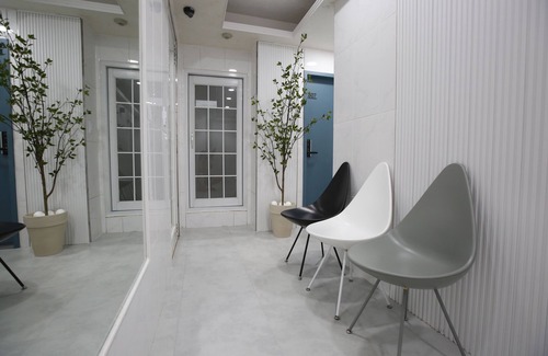 Hwigyeong-dong House | Prime Guesthouse Near Hwigye Station for Your Stay