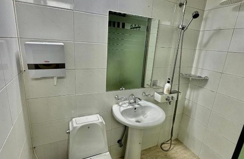 Bupyeong Hotel | Explore 휴스테이: Wheelchair Accessible with Breakfast
