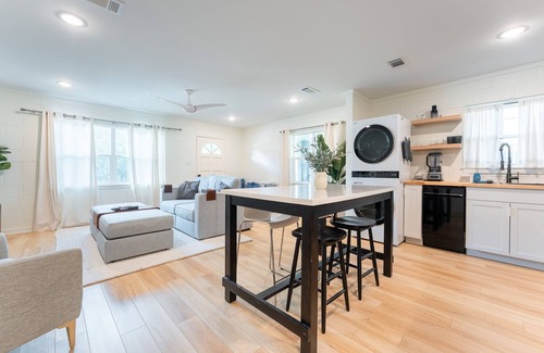 Saint Simons Island House | Steps to the Beach: 1BR with Ocean View & Top Rating