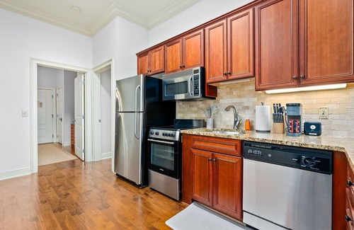 Auburn Condo | Discover Aubie's Abode: Steps from Jordan-Hare Stadium