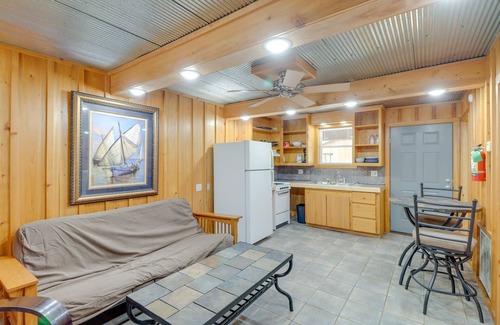 Heber Springs Cabin | Inviting Heber Springs Cabin: Covered Patio Near Lake