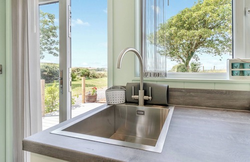 Jameston Cottage | Oceanfront Retreat Near Tenby with Spa and Ocean Views
