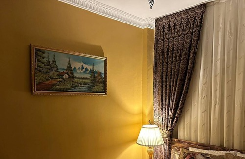 Fındıkzade Apartment | Historic Apartment Retreat with Family and Pet-Friendly Perks