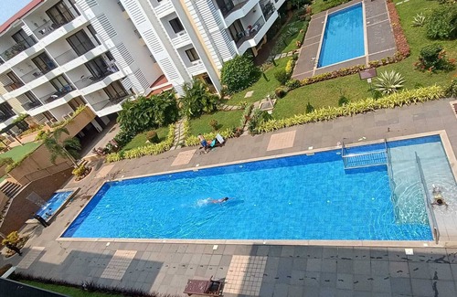 Saunta Vaddo House | 01-2bhk Pool view Wifi Gym Jacuzzi-Baga North Goa