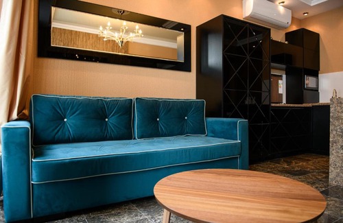 Ufa Apartment | Relaxing Upper Trading Residence with Jacuzzi & Scenic Views