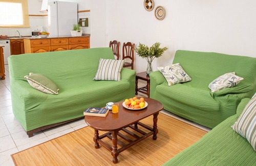 El Tosalet Villa | Monte Verde Maracuya: Pet-Friendly Retreat with Private Pool