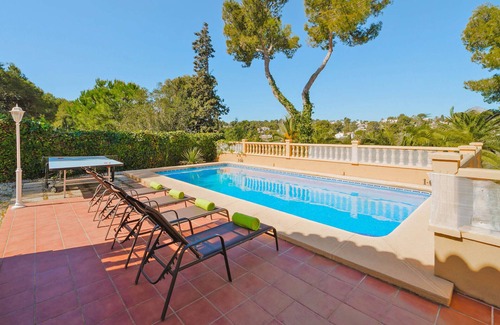 El Tosalet Villa | Relaxing Villa Monte Verde Granada with Pool & Spa Amenities