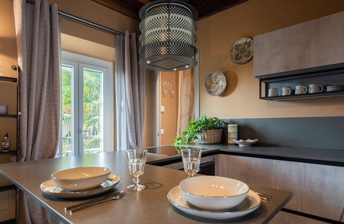 Pavia Apartment | 0610PV - Happy Days