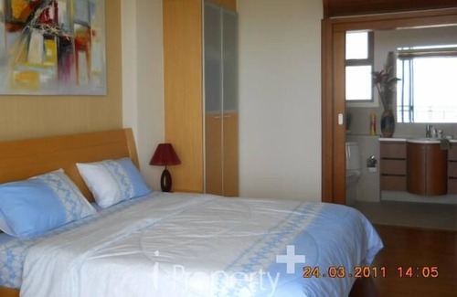 Hua Hin Apartment | Beachfront Escape: 062 Boat House with Ocean Views