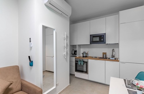 Pavia Apartment | Cozy Altea Home Bilo: Family-Friendly with Spa Amenities