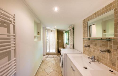 Grasse Apartment | Relaxing 4-Star Cottage with Pool and Pet-Friendly Amenities
