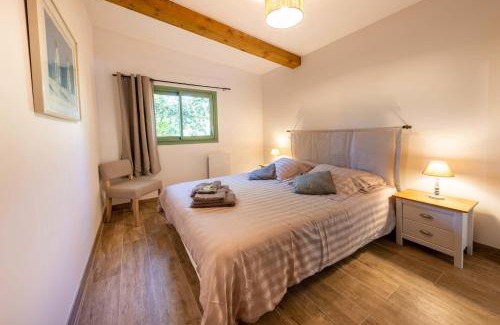 Grasse Apartment | Cozy Cottage Retreat with Pool - Perfect for Families & Pets