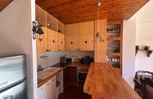 Peone Apartment | 06CN: 8-10 person apartment with terrace