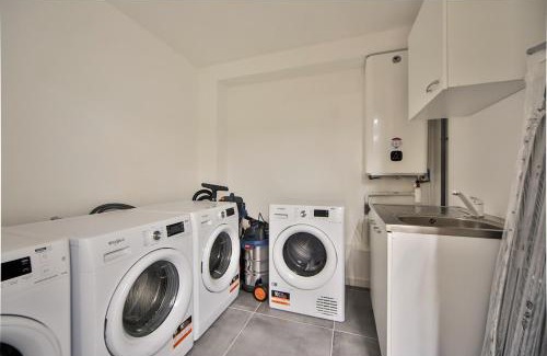 Charenton-le-Pont Apartment | 07 Studio Charenton Fitness Cinema