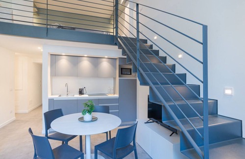 Como City Centre Apartment | Experience 07 Tigli Visconti with Kitchen & Accessibility