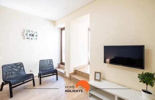 Peneco Beach House | Private Terrace Retreat, Steps from the Beach with AC