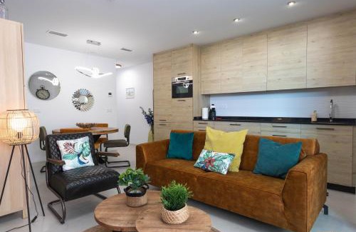 Santa Pola Apartment | Exceptional 4-Star Comfort at Apartamento del Mar
