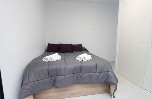 Santa Pola Apartment | Exceptional 4-Star Comfort at Apartamento del Mar