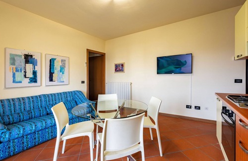 Monte Apartment | Experience Comfort at Marge Apartment with Pool and Spa