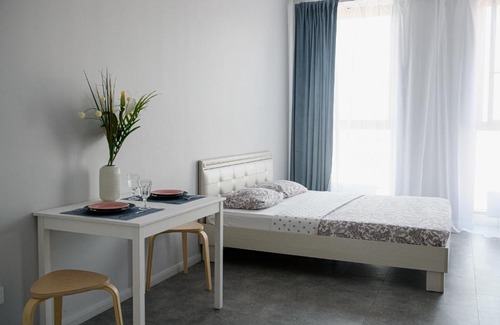 Ufa Apartment | Scenic 0826А Верхняя Торговая Residence with Panoramic Views
