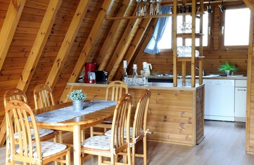 Zinnowitz Cabin | Finnhütte 09 - Oceanfront Retreat in Zinnowitz