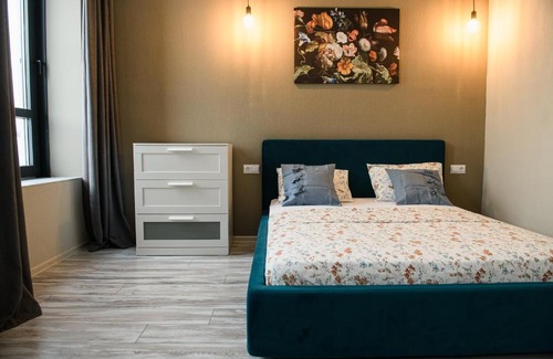 Ufa Apartment | Stylish Upper Trading Residence: Hot Tub & Scenic Views