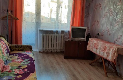 Kaliningrad Apartment | Cozy 1К Apartment near the Train Station with Breakfast