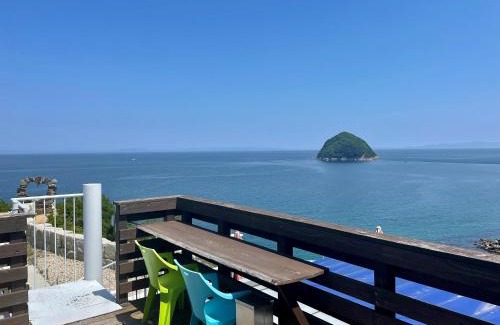 Shodoshima House | Relax at tbtランド: Oceanfront Retreat for 12 Guests