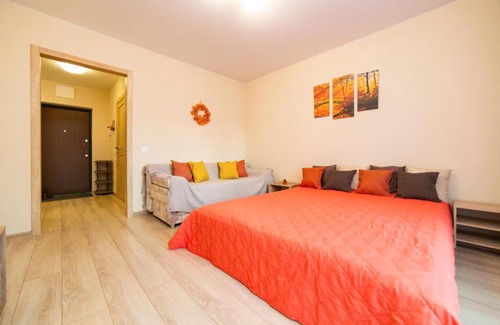 Tyumen Apartment | Budget-Friendly 1-Bedroom Apartment at ЖК НОВИН