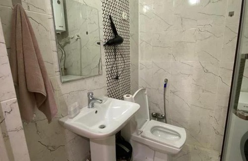 Shymkent Apartment | Premier 1-Bedroom Apartment at ЖК Атамекен - Guest Rated 9/10