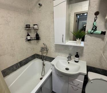 Kokshetau Apartment | Convenient 1-Bedroom Apartment Near Abylai Khan