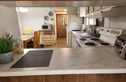 Homosassa House | Relax in a Scenic Park-Like Setting with Family-Friendly Amenities