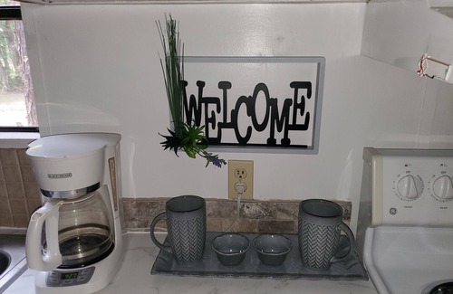 Homosassa House | Relax in a Scenic Park-Like Setting with Family-Friendly Amenities