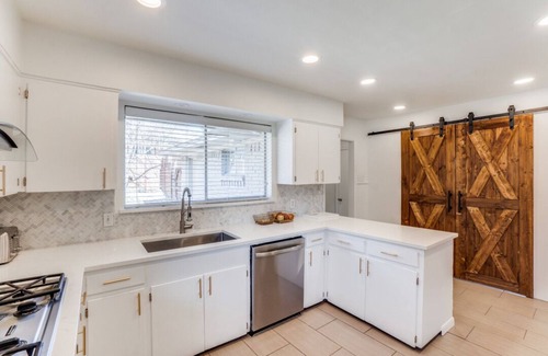 Dallas House | Relaxing Retreat with Pool, Playground & 9.6/10 Guest Rating