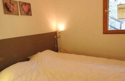 Villarodin-Bourget Ski Chalet | Family-Friendly 1-2 Cottage with Pet and Child Amenities