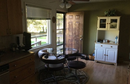 Niles House | Family-Friendly 3 BR Home with Kitchen Near ND Attractions