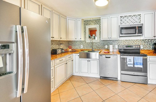 Colington House | < 1/2 Mi to Beach Access + Pier: OBX Getaway