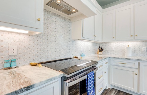 Dauphin Island House | Beautiful Dauphin Island Retreat Steps from the Beach