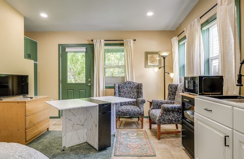 Corvallis Apartment | < 1/2 Mi to OSU: Studio in Corvallis Near Parks