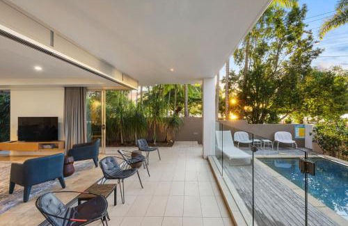 Noosaville Apartment | Discover 1 215 Gympie Terrace: Family-Friendly Retreat