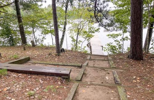 Lodi Cabin | Spacious 3-Bed Retreat with Ocean View & Hot Tub Access