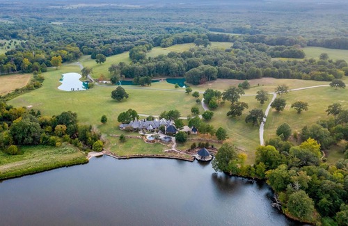 Boswell House | 1,600Acre Lxry Hunting Ranch/Fishing Haven w/Pool