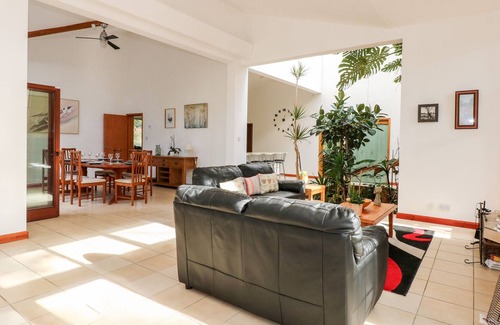 Thetford Cottage | Family-Friendly Aleutia Gardens with Spa & Hot Tub Retreat