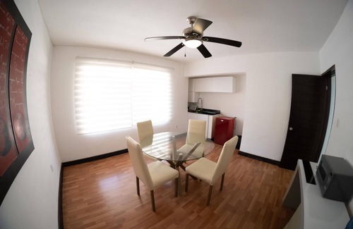 Torreon Apartment | Cozy Apartment for 4 with Kitchen & Breakfast Included