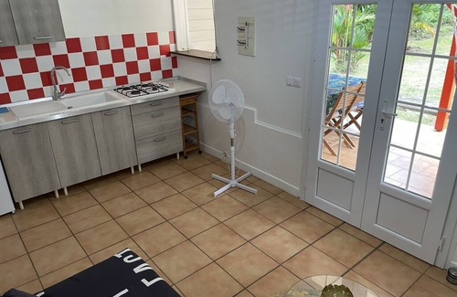 Tartane House | Experience Authentic Comfort: T2 & Garden by the Beach